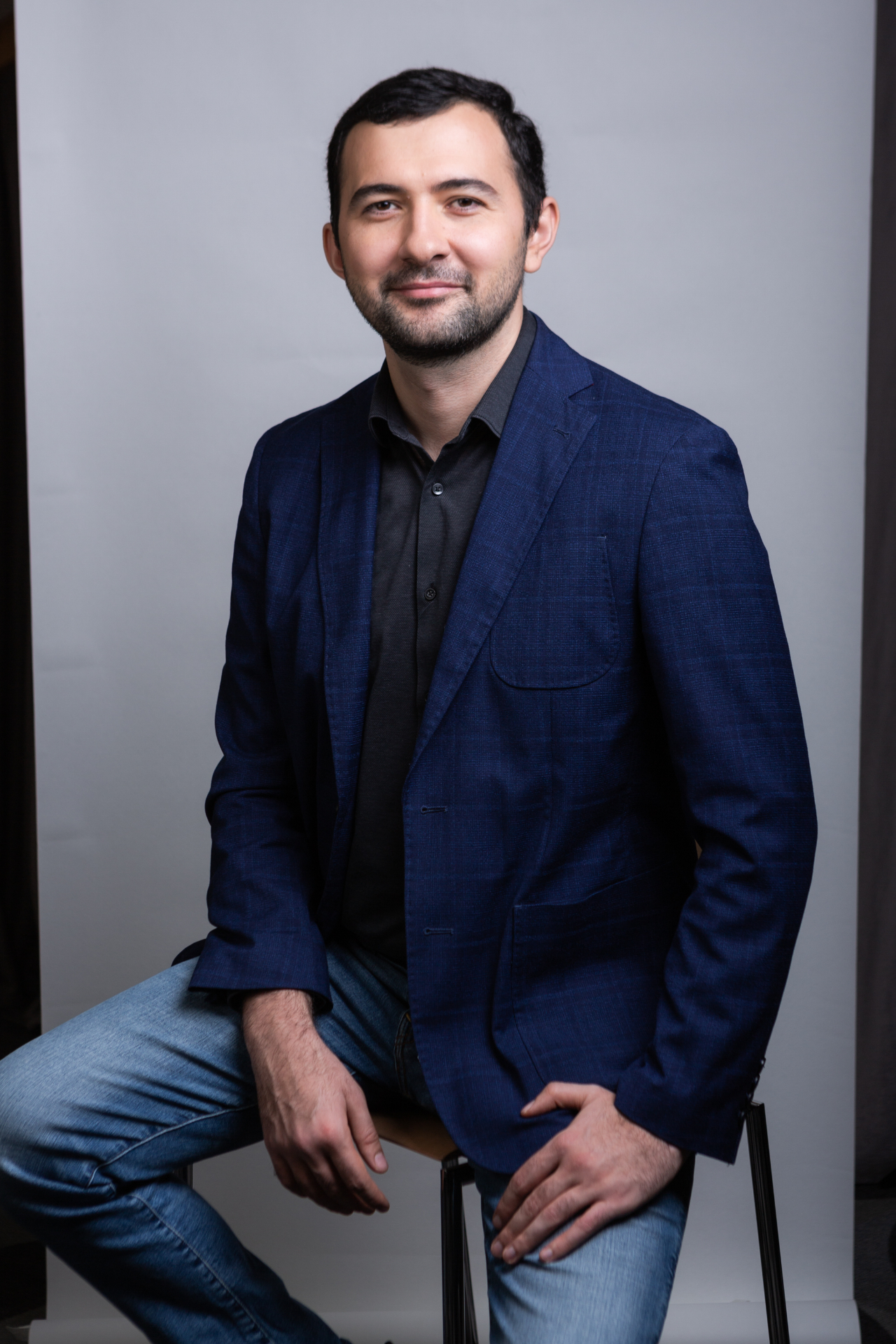 Islam Midov